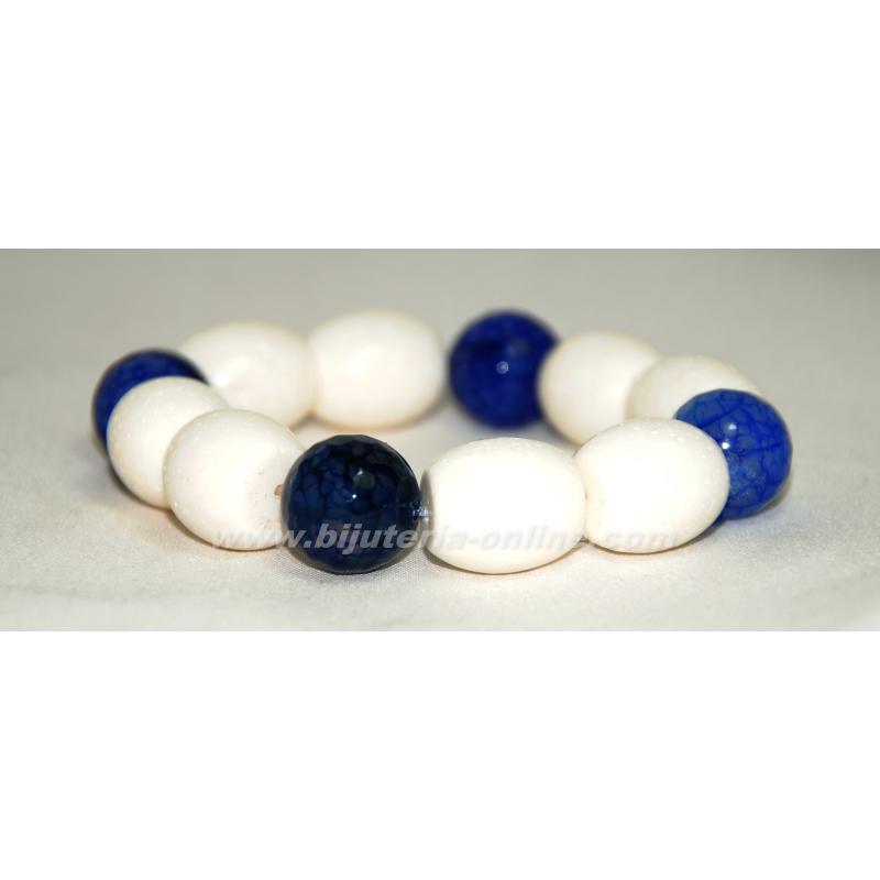 Гривна от ахат и корал