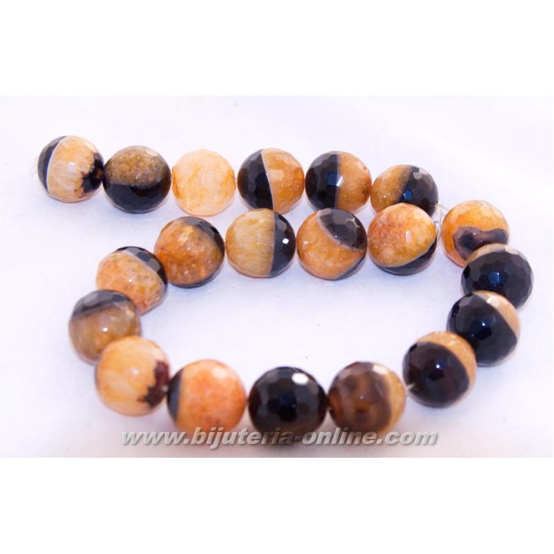 Гривна от ахат