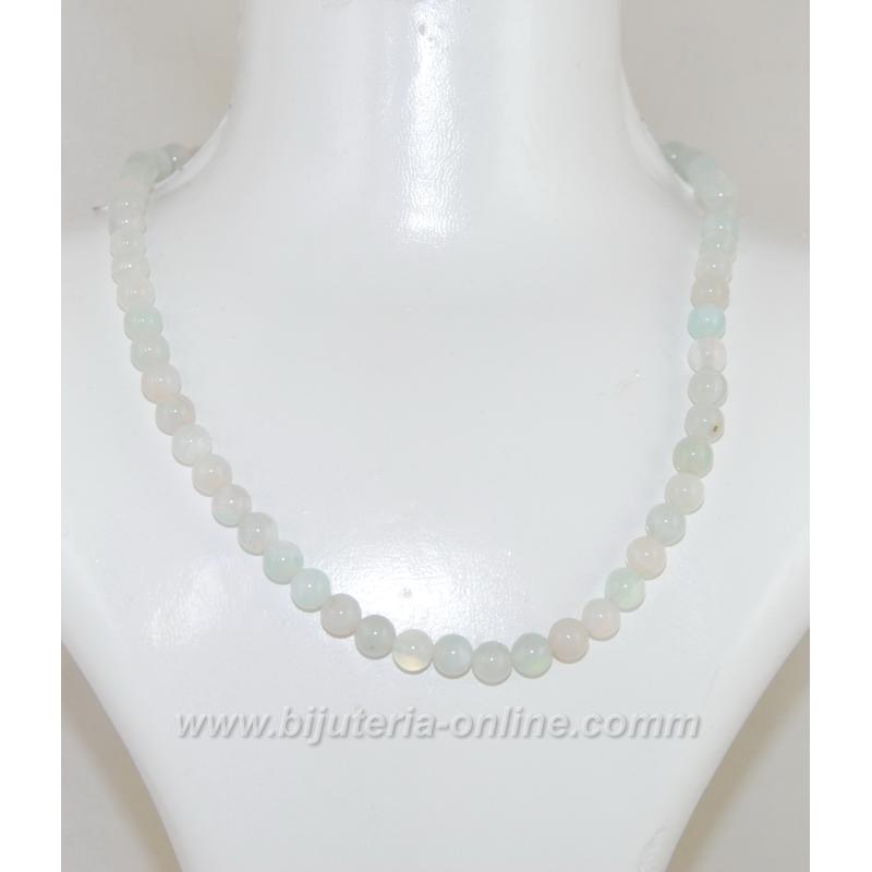 Гердан от лунен камък