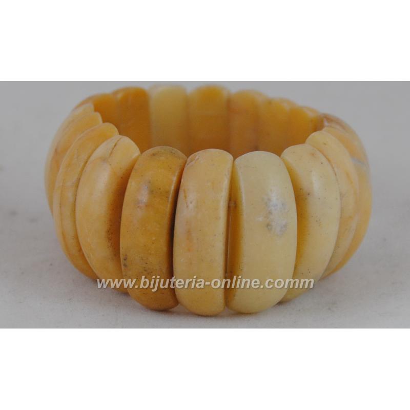 Гривна от ахат