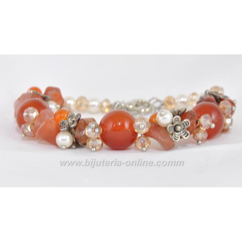 Гривна от карнеол