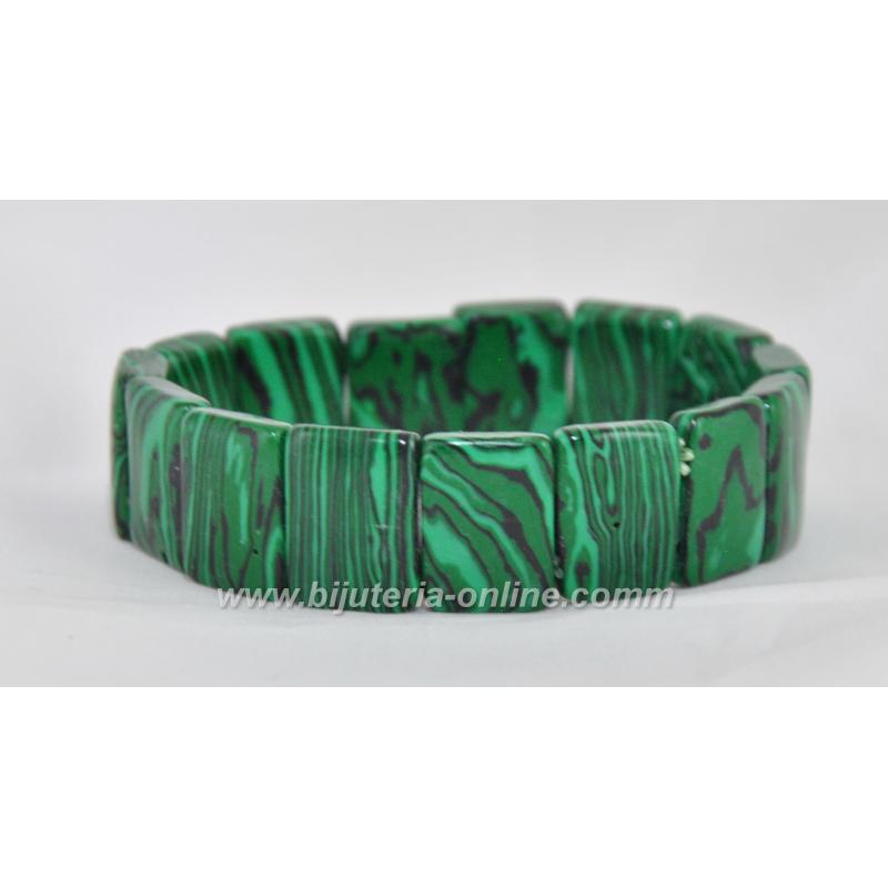 Гривна от малахит