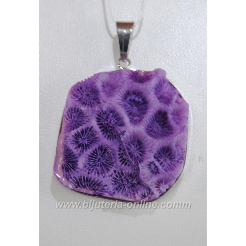 Висулка от корал