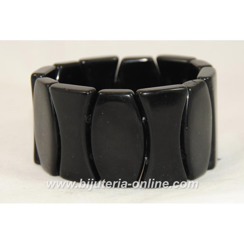 Гривна от оникс