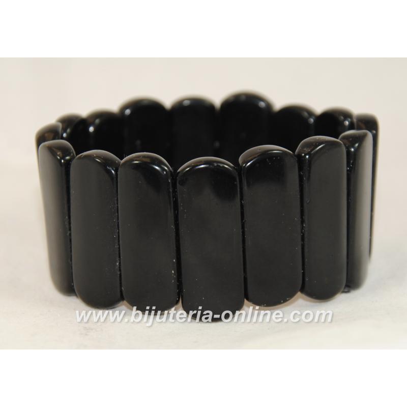 Гривна от оникс