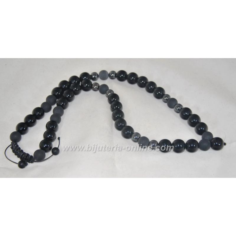 Броеница от оникс и хематит