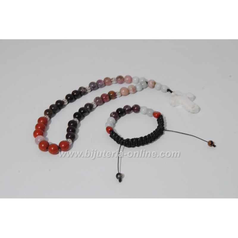 Броеница от разни камъни