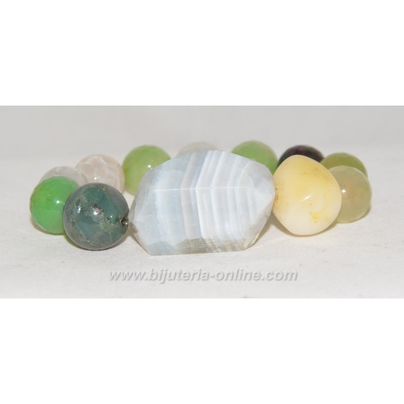 Гривна от ахат