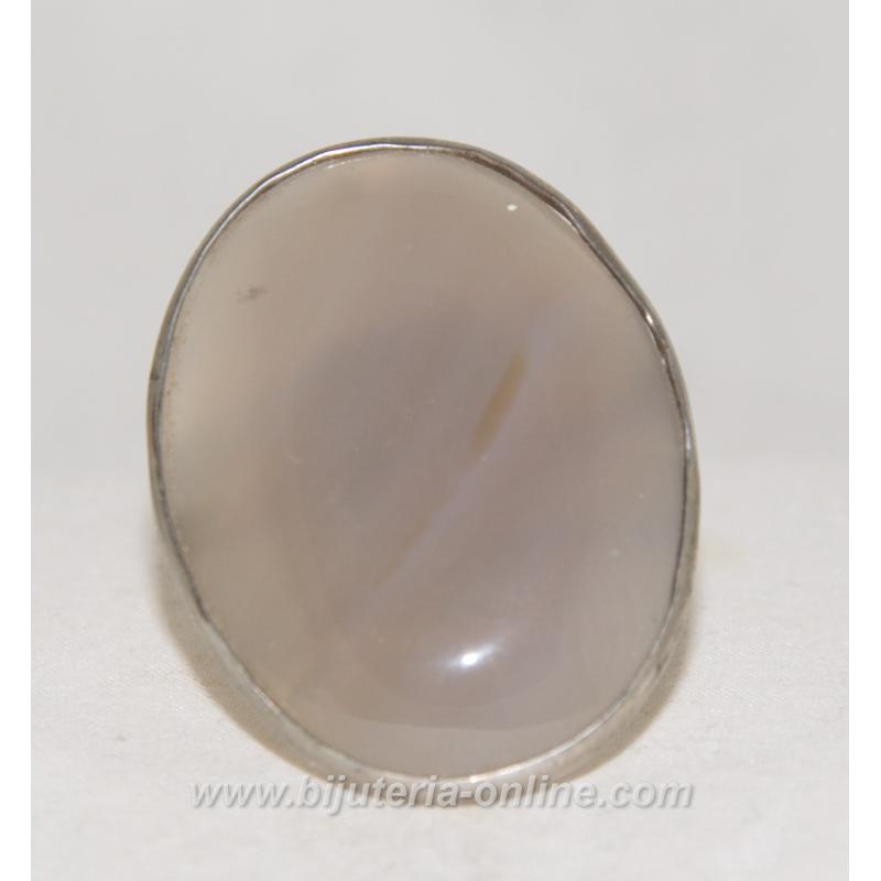 Пръстен от ахат