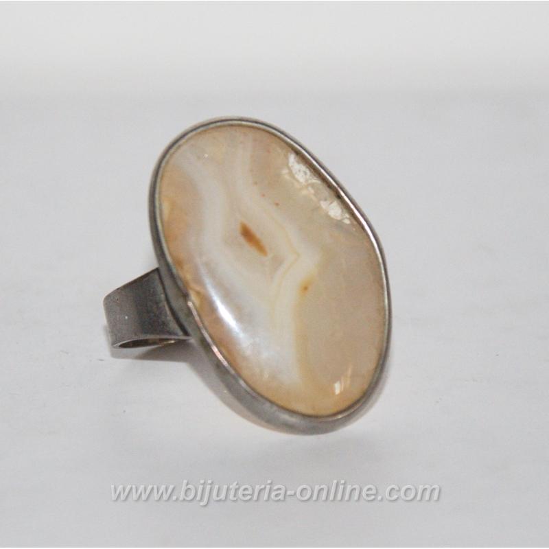 Пръстен от ахат