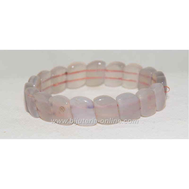 Гривна от халцедон