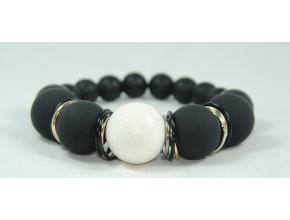 Гривна от корал