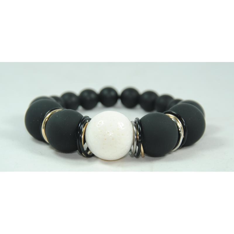 Гривна от корал