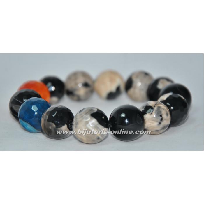 Гривна от ахат