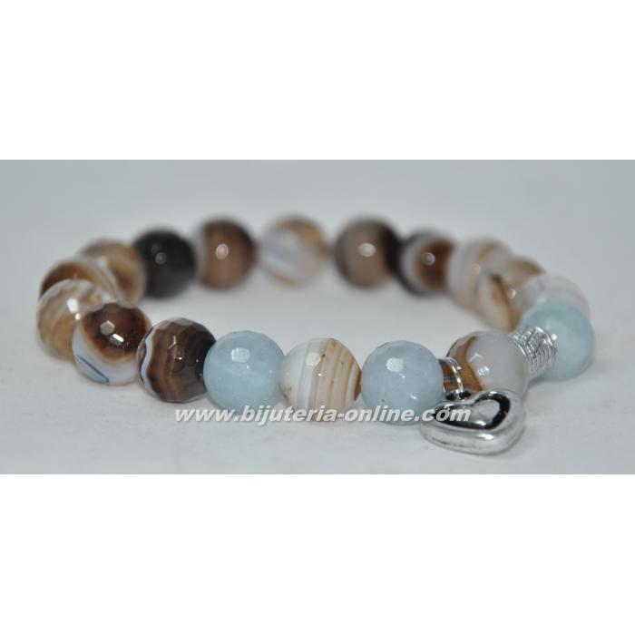 Гривна от ахат