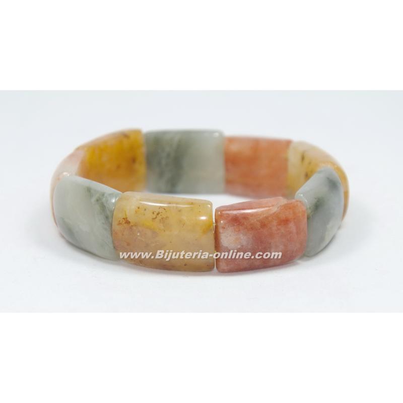 Гривна от ахат Гривна от ахат