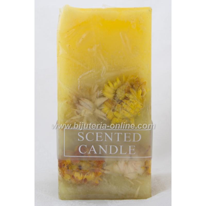 Ароматна Квадратна Свещ - златни хризантеми