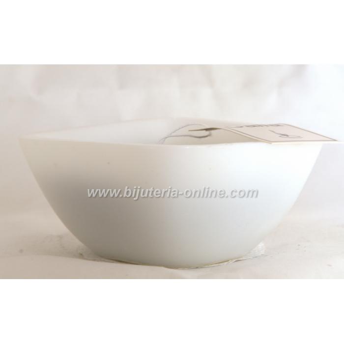 Конична Свещ - (лилава, черна, бяла)